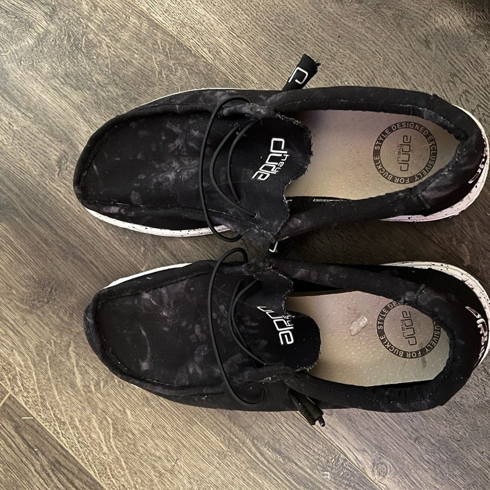 hey dudes never worn